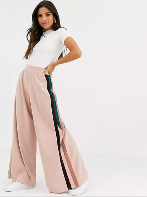 Celana panjang dengan desain color block